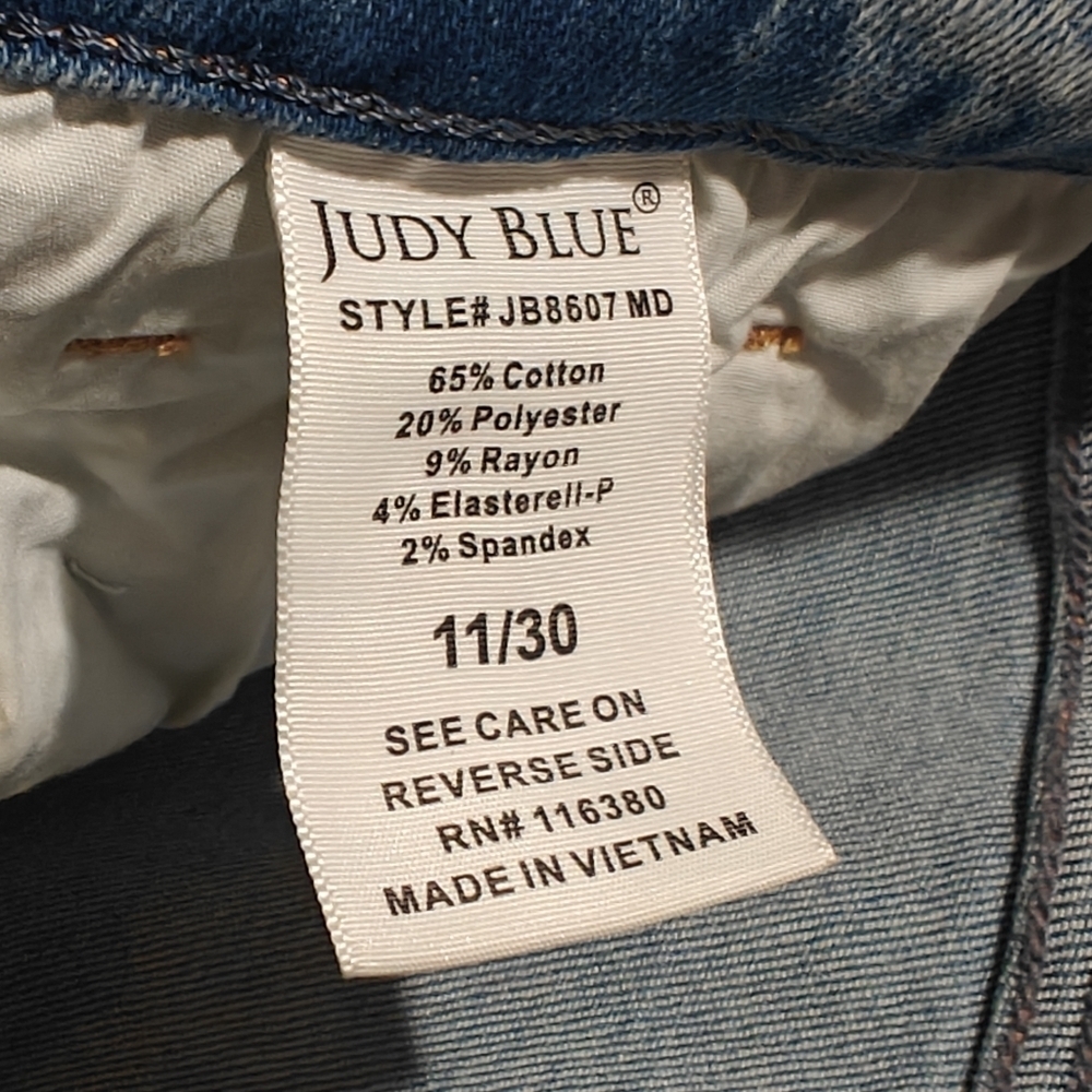 NWT Judy Blue Vintage Straight Leg Jeans 11 / 30 High Rise Mid Wash - Picture 7 of 9